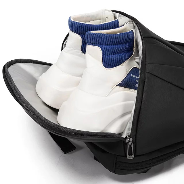 Bange voděodolný batoh na 15,6" notebook, městský cestovatel, 45x30x16 cm, do práce, do letadla, pánské, dámské, s USB portem Černá