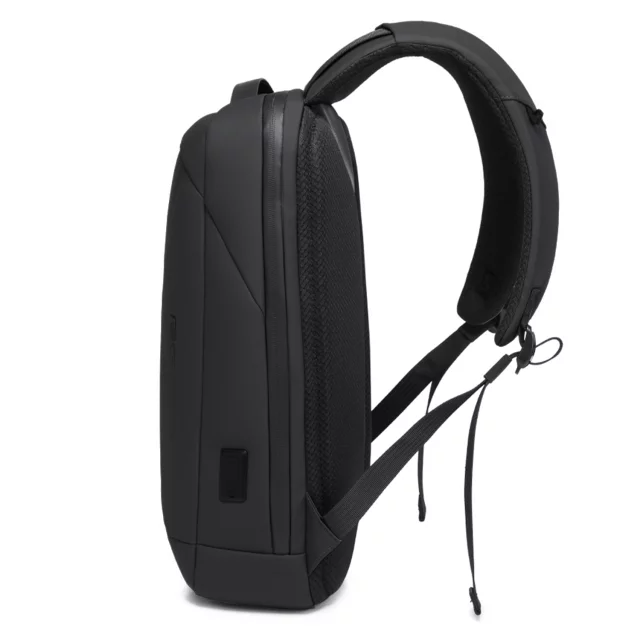 Bange wasserdichter Rucksack für 15,6-Zoll-Laptop, Stadtreisender, 45 x 30 x 16 cm, für Arbeit, Flugzeug, Herren, Damen, mit USB-Anschluss Schwarz